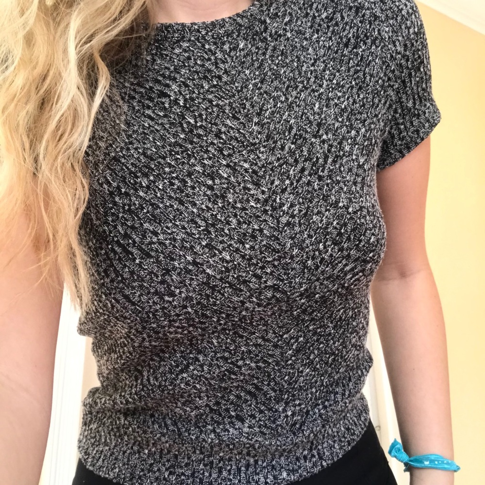 Cute Knit Top 😍